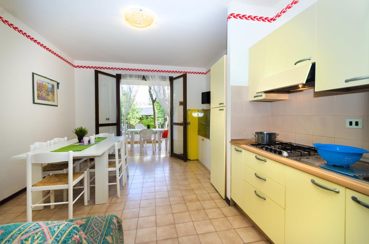 Residence Cinzia Pool Бібіоне Екстер'єр фото