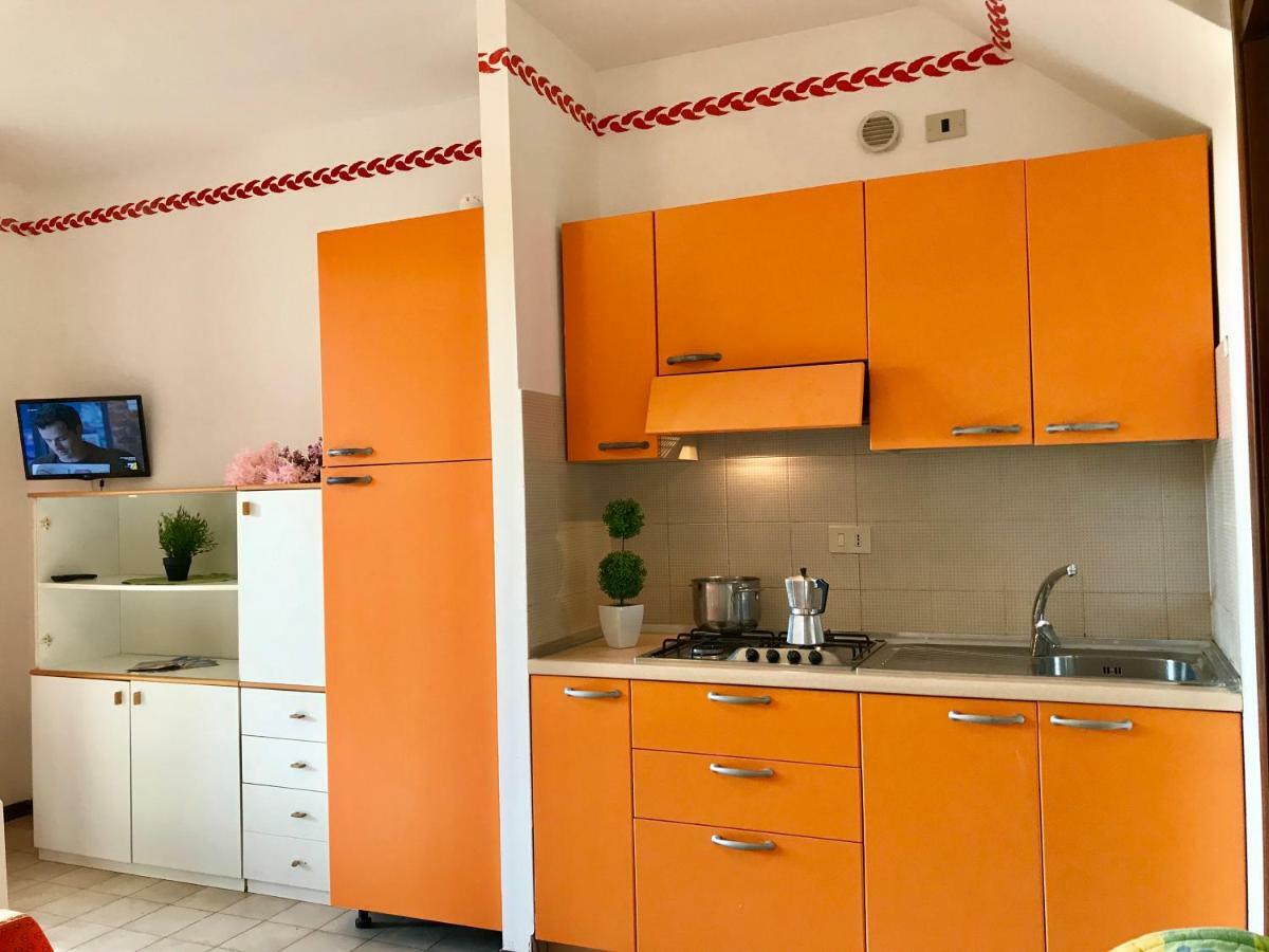 Residence Cinzia Pool Бібіоне Екстер'єр фото